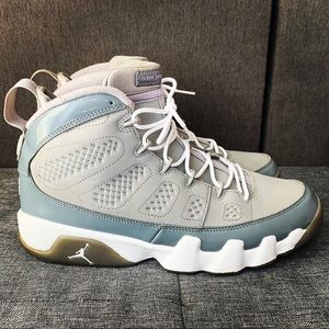 Cool Grey 9s